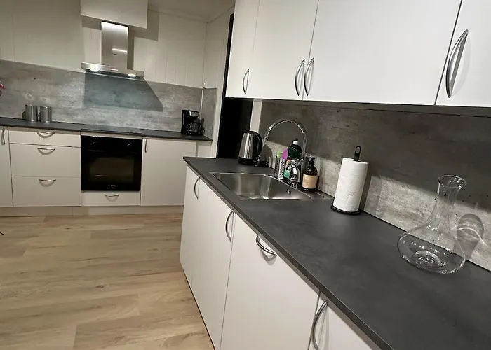 With 2 Bedrooms And Kitchen - Hydrus *