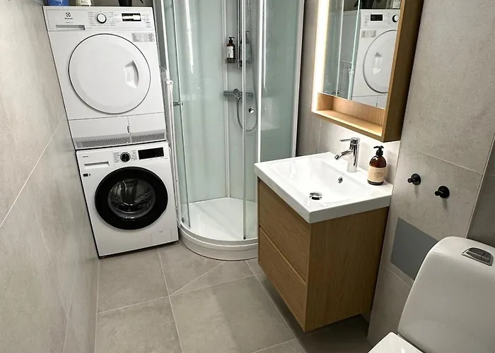 With 2 Bedrooms And Kitchen - Hydrus Lägenhet *